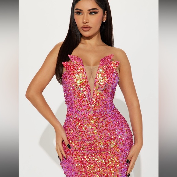 NWT Pink Sequin Maxi Formal Dress With Slit - Picture 2 of 9